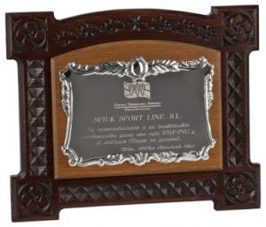 - placas de homenaje