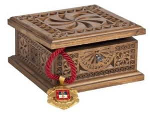 - estuches, cajas de madera, kutxak